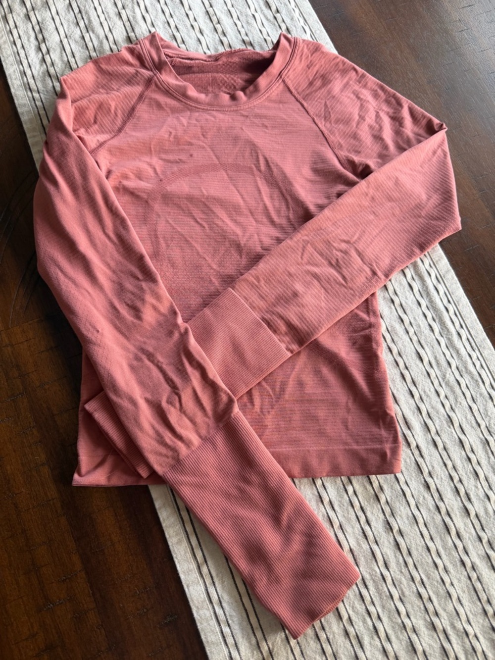 lululemon athletica Long Sleeve Tee